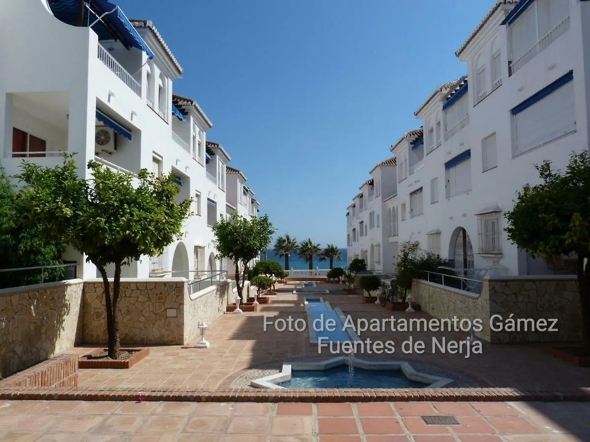 Fuentes De Nerja 아파트